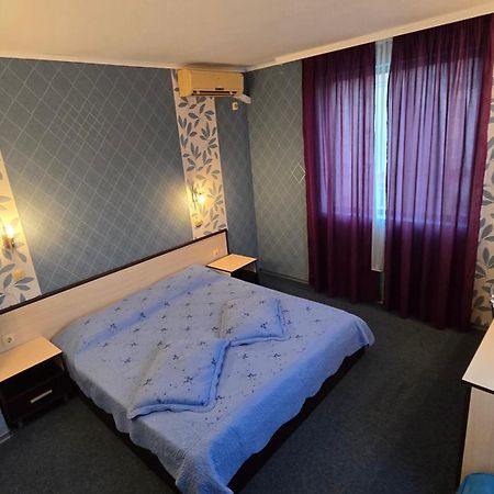 Excelsior Family Hotel Равда Экстерьер фото
