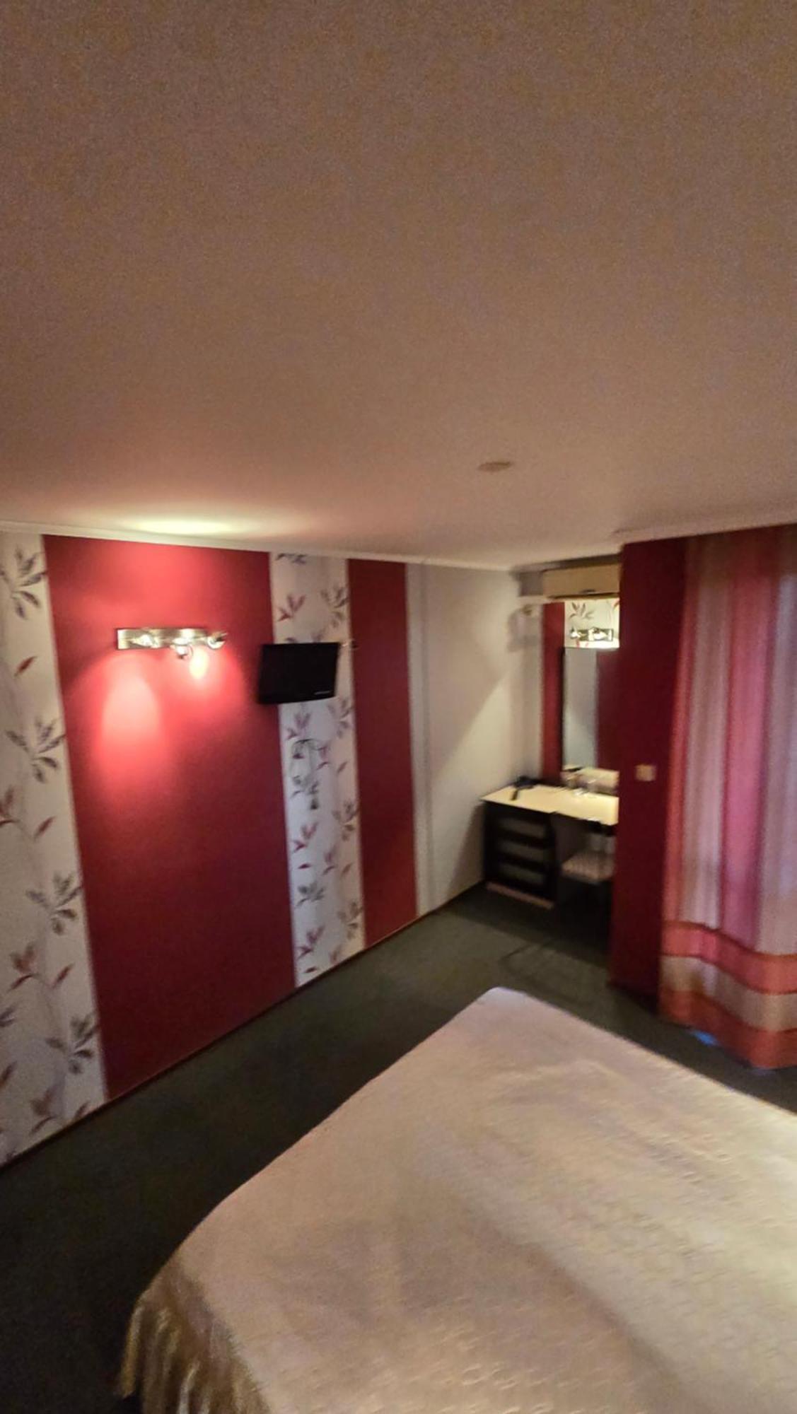 Excelsior Family Hotel Равда Экстерьер фото